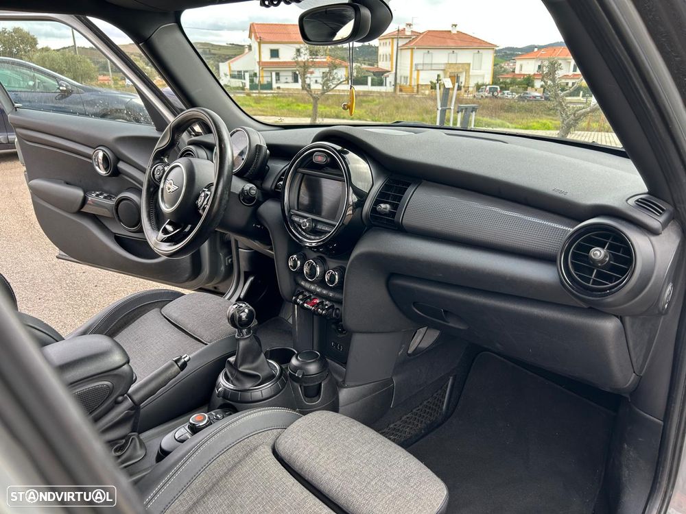 MINI 5 Portas Cooper D - 4