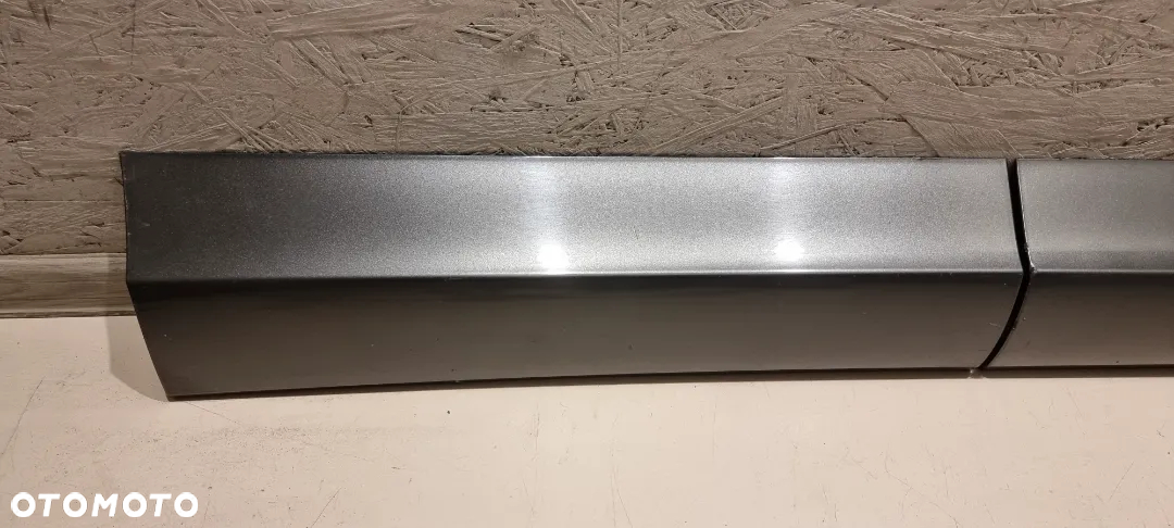 Listwa drzwi prawa przód/tył AUDI Q3 8U0 S-LINE - 2