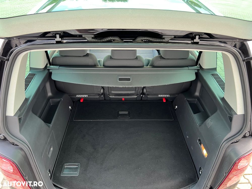Volkswagen Touran 2.0 TDI Comfortline - 13