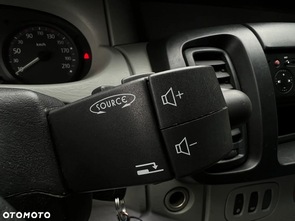 Renault TRAFIC - 22