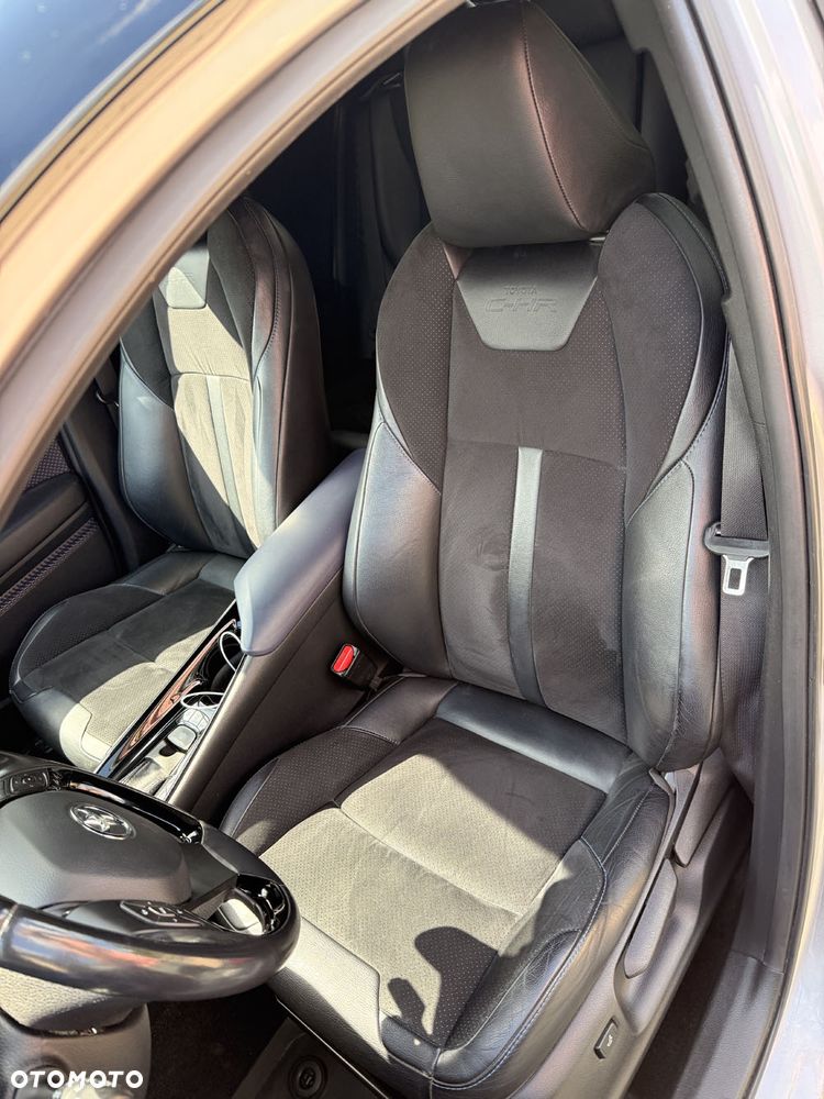 Toyota C-HR 1.8 Hybrid Dynamic - 2