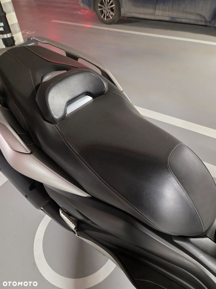 Yamaha X-max - 23