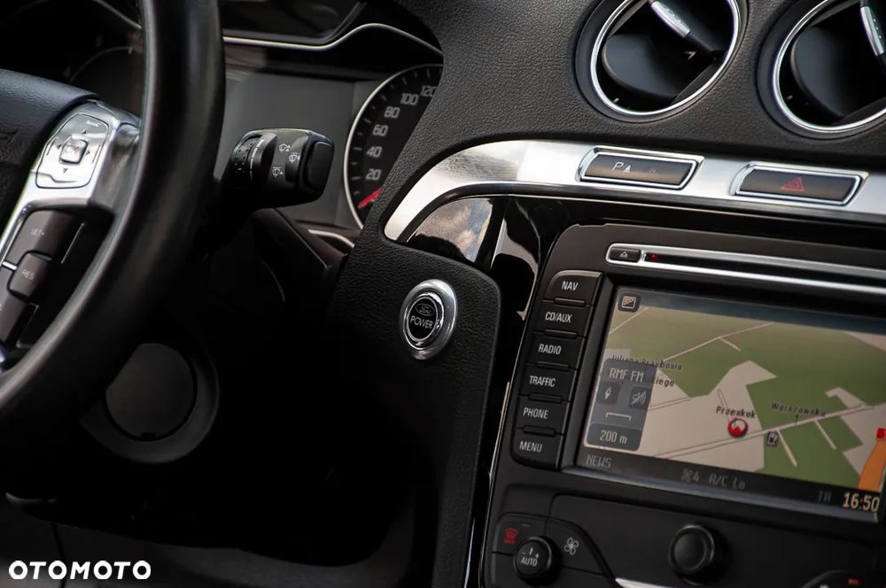 Ford S-Max - 19