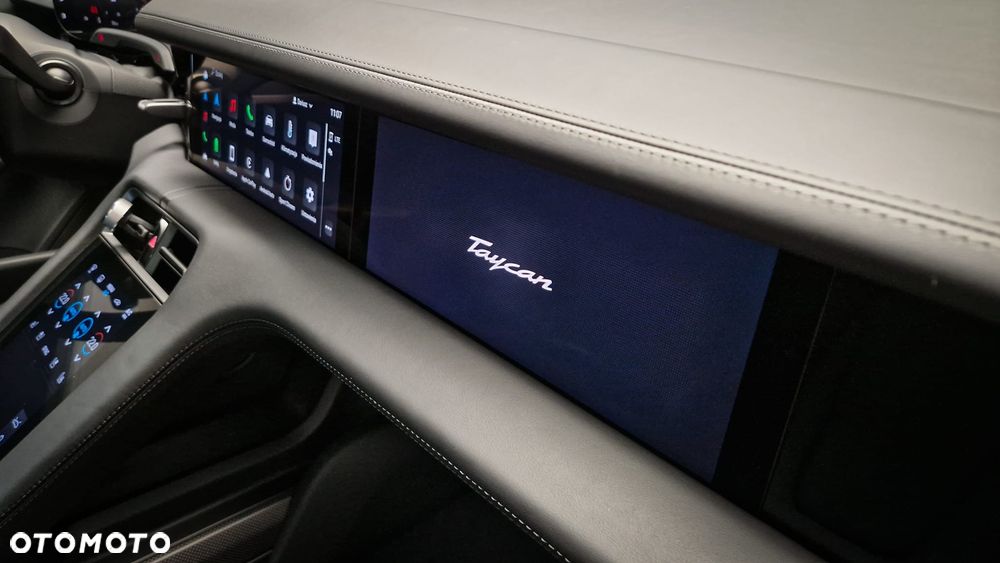 Porsche Taycan - 4