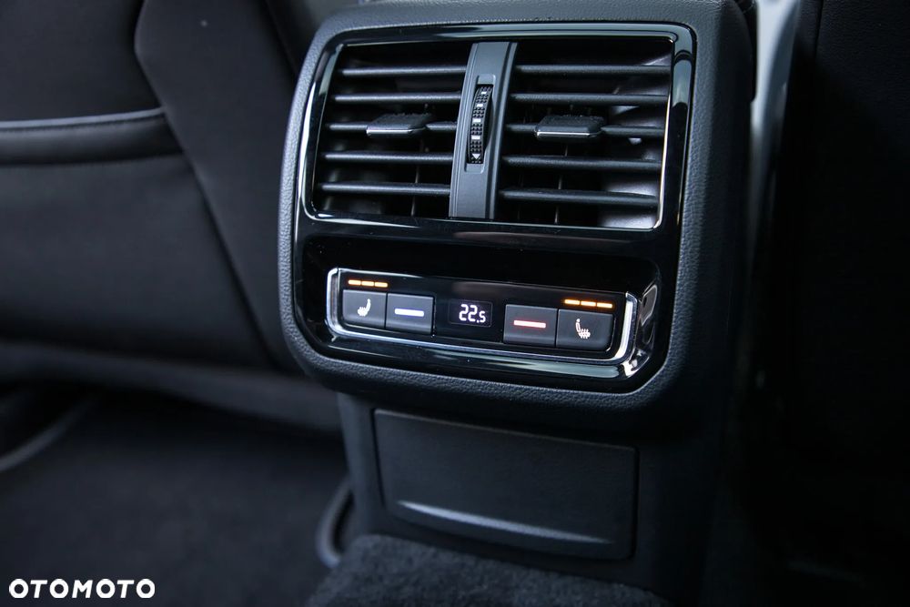 Volkswagen Arteon 2.0 TSI 4Motion R DSG - 28