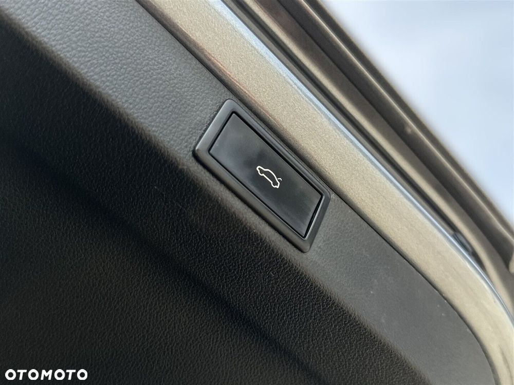 Skoda Octavia 2.0 TDI 4x4 Scout DSG - 34