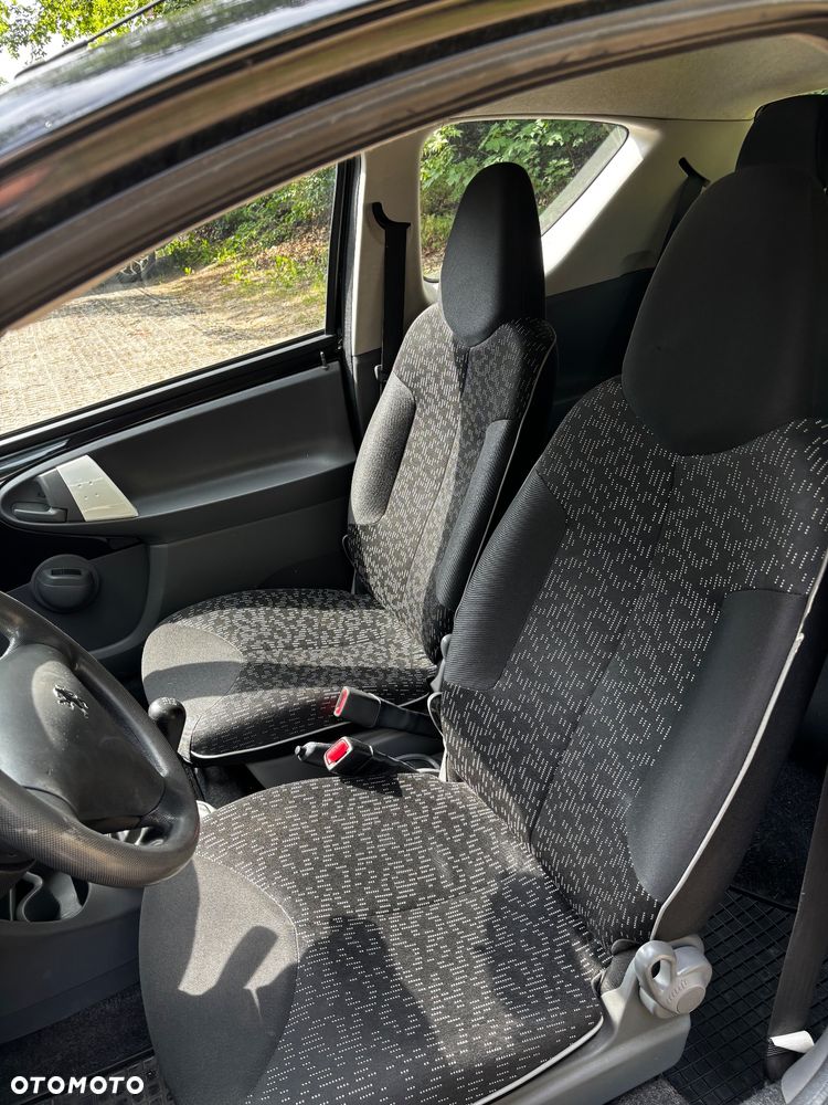 Peugeot 107 1.0 Urban Move - 12