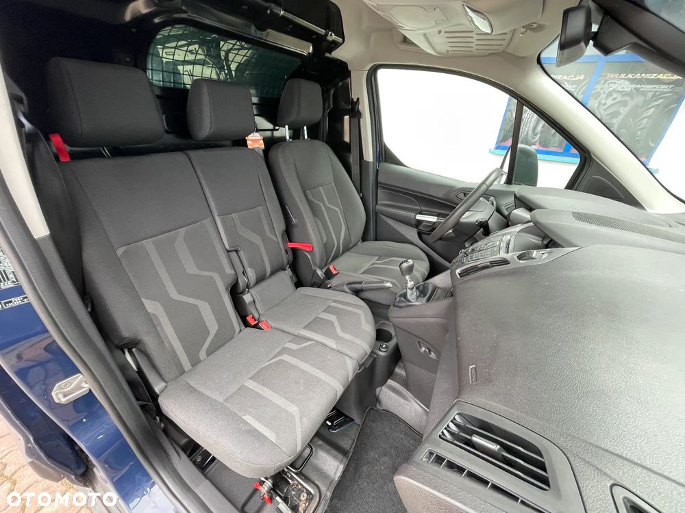 Ford Transit Connect - 8