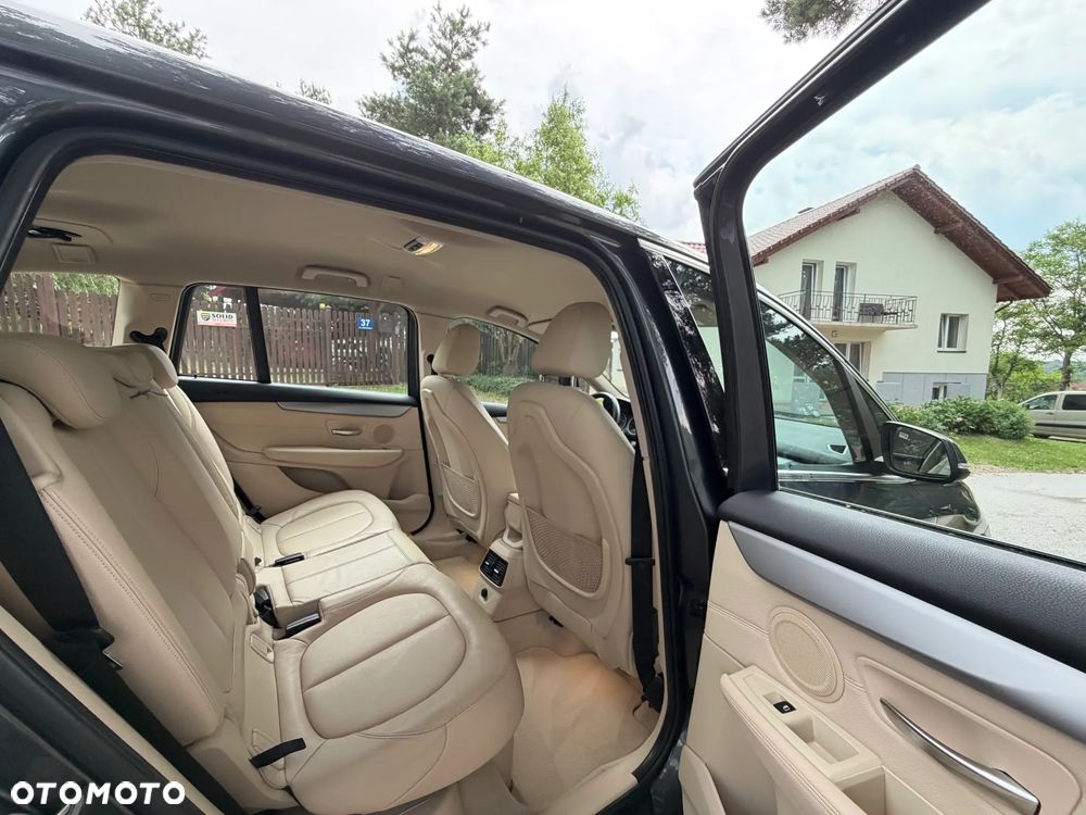 BMW Seria 2 218d Sport-Aut Luxury Line - 33