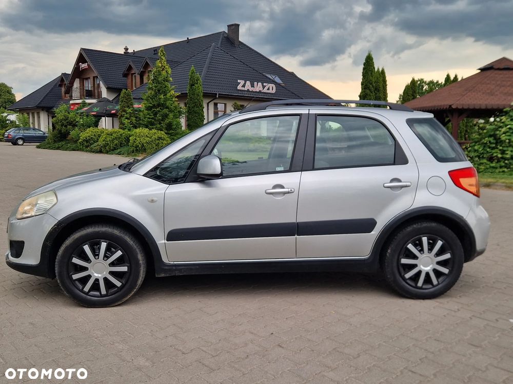 Suzuki SX4 - 4