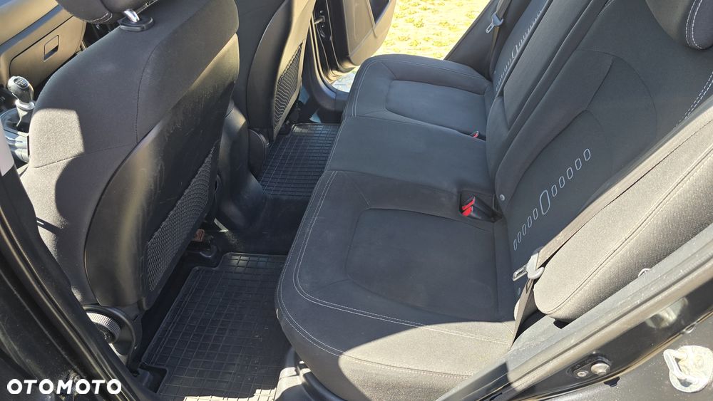 Kia Sportage 1.7 CRDI L 2WD - 12