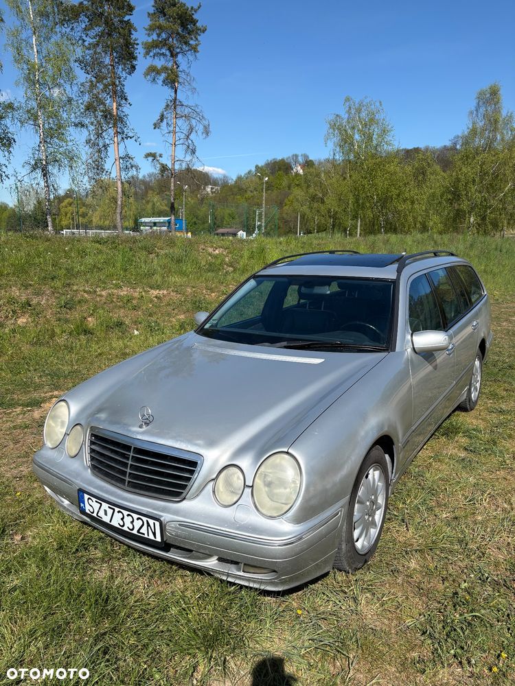 Mercedes-Benz Klasa E - 1