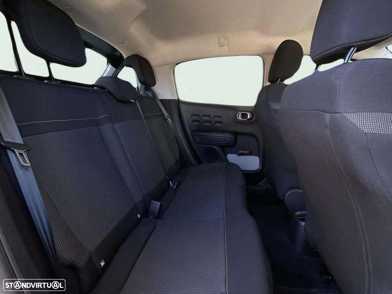 Citroën C3 1.2 PureTech Plus - 21