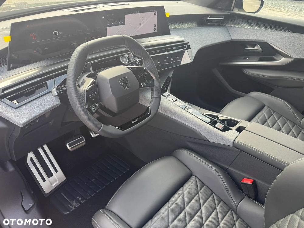 Peugeot 5008 1.2 PureTech mHEV GT Exclusive S&S e-DCS6 - 13