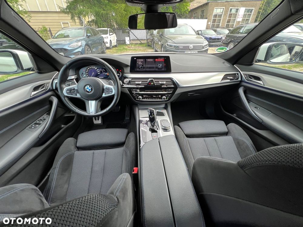 BMW Seria 5 520d xDrive M Sport Edition - 4