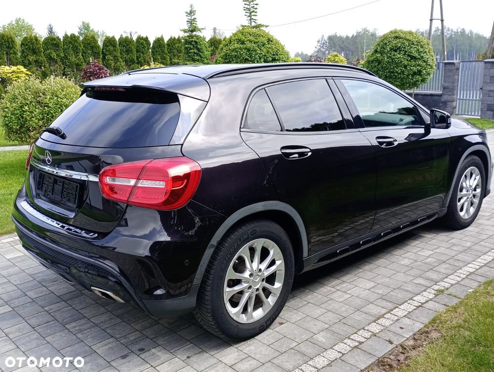 Mercedes-Benz GLA 200 7G-DCT AMG Line - 8