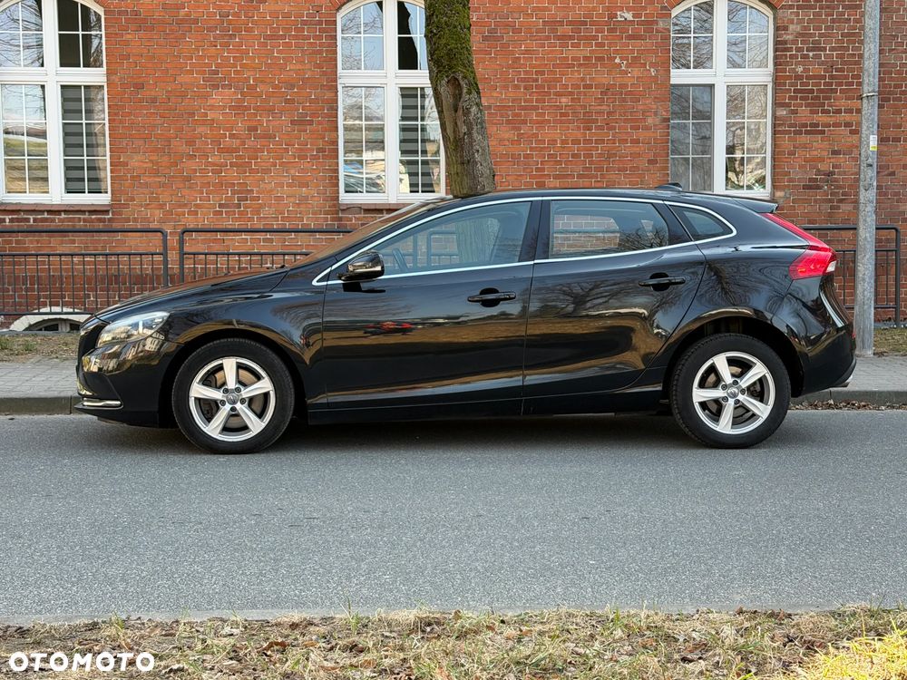 Volvo V40 D4 Inscription - 2