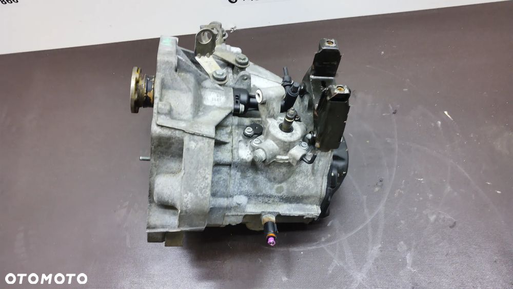 VW Skrzynia Biegów HUY - 4