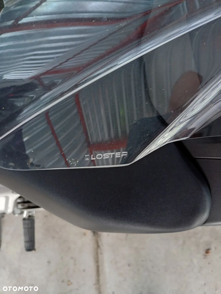 Yamaha MT - 28
