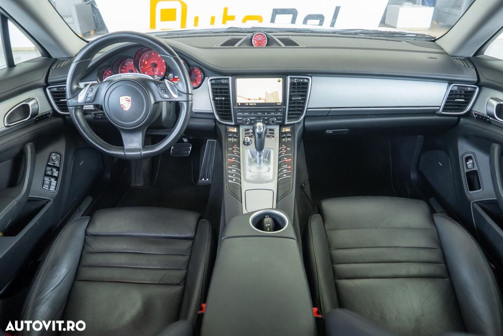 Porsche Panamera 4S PDK - 18