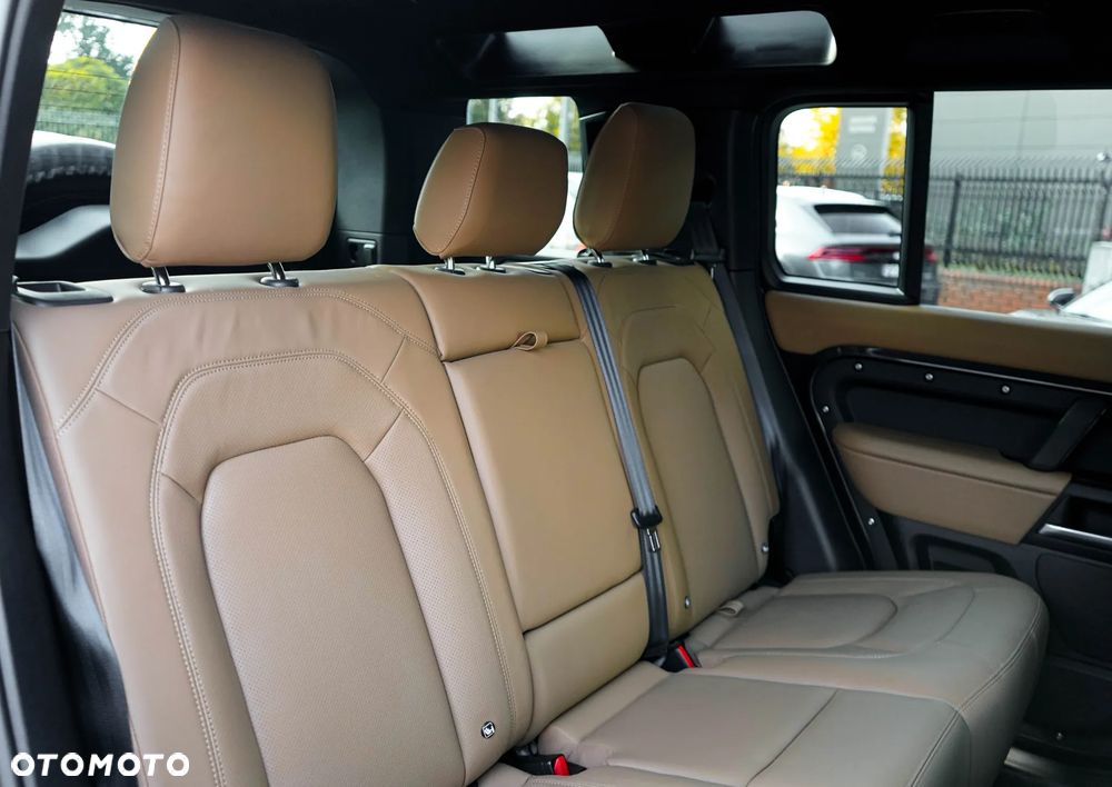 Land Rover Defender 3.0 D350 mHEV X-Dynamic HSE - 34