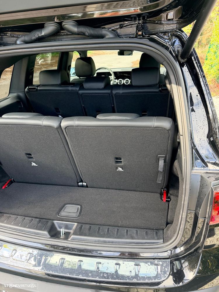 Mercedes-Benz EQB - 16