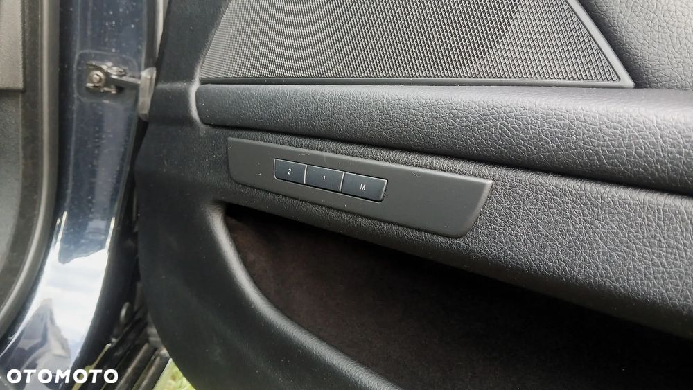 BMW Seria 5 528i Sport-Aut - 17