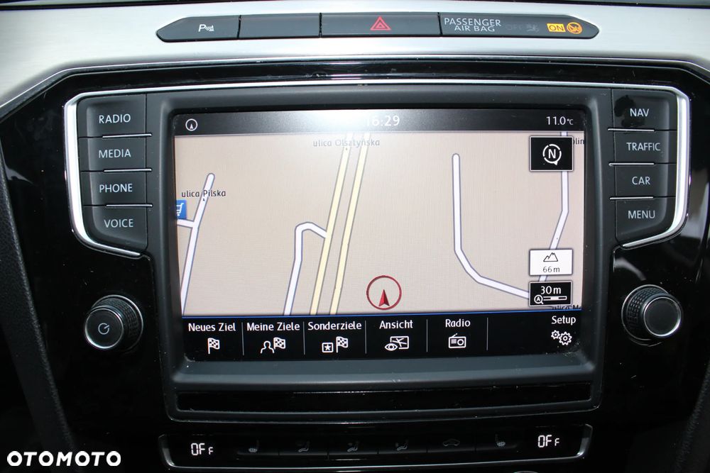 Volkswagen Passat - 20