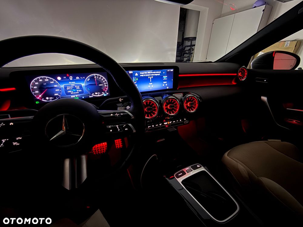 Mercedes-Benz Klasa A 250 e PHEV AMG Line 8G-DCT - 10