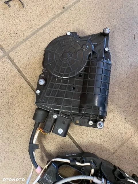 DOCIĄG DRZWI ZAMKI PRZÓD TYŁ BMW F10 KOMPLET - 13