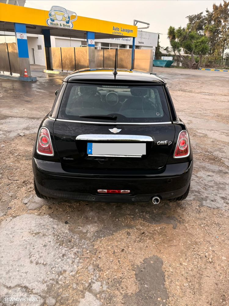 MINI 3 Portas One D - 3