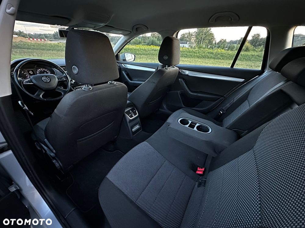 Skoda Octavia 2.0 TDI Ambition DSG - 15