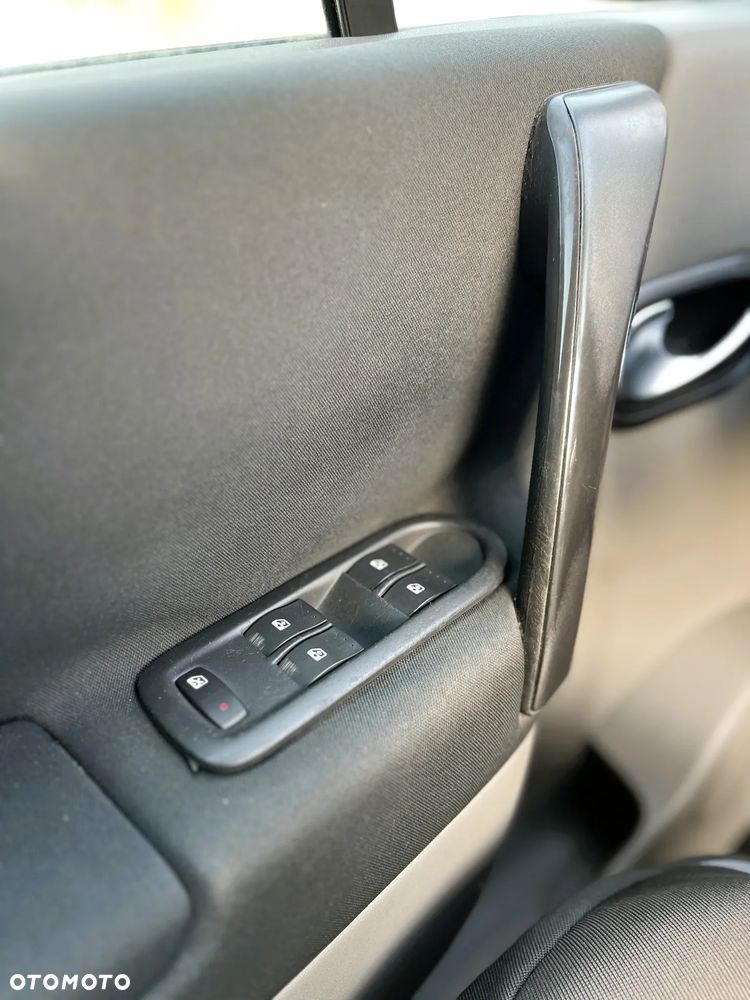 Renault Scenic - 23