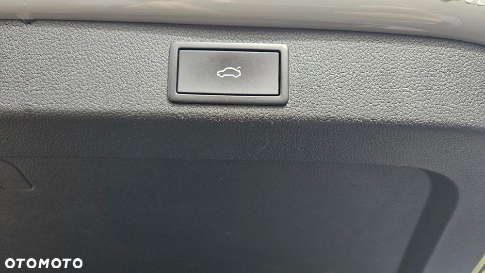 Skoda Superb 2.0 TDI SCR Sportline DSG - 7