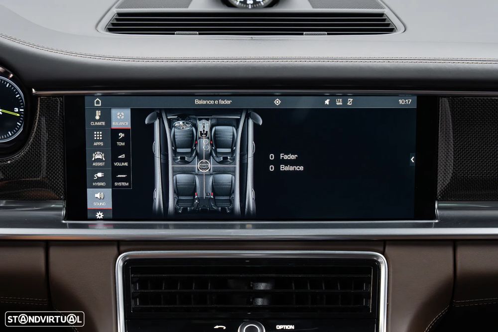 Porsche Panamera Sport Turismo 4 E-Hybrid - 35