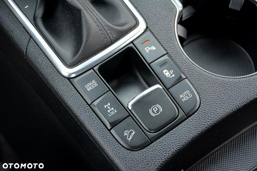 Kia Sportage 2,0 CRDI AWD Platinum - 33