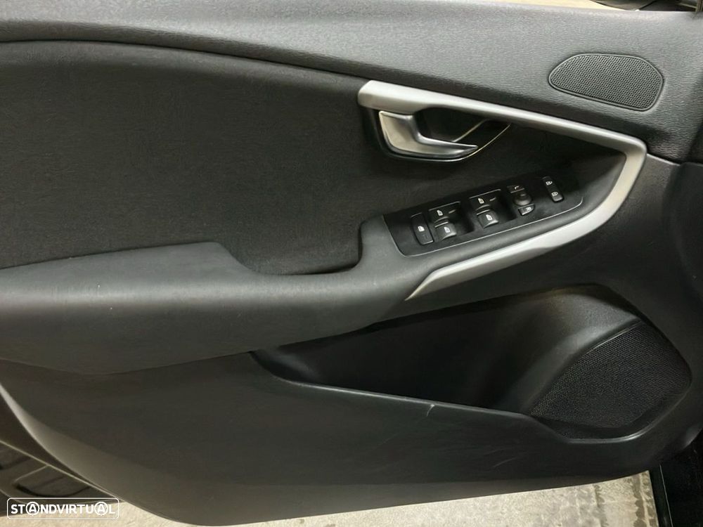 Volvo V40 2.0 D2 Kinetic - 20