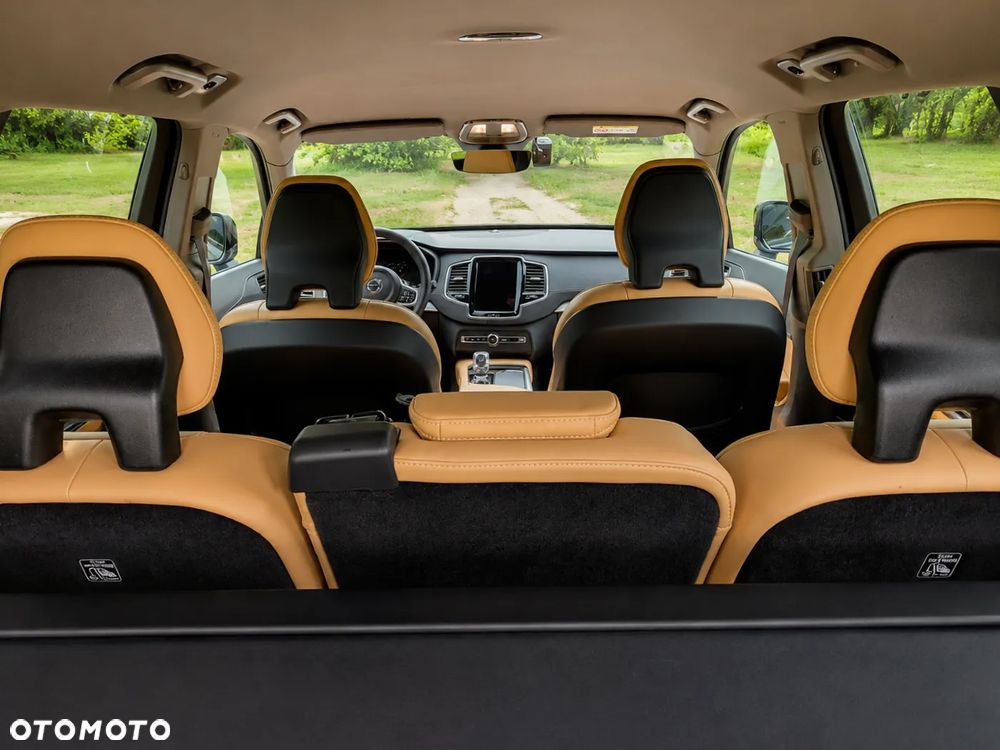 Volvo XC 90 T8 AWD Plug-In Hybrid Plus Black Edition 7os - 11