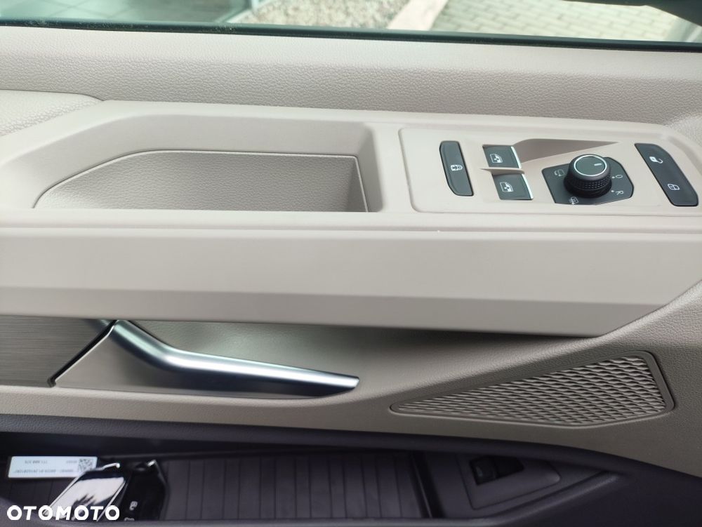 Volkswagen Multivan 2.0 TDI L2 Edition DSG - 26