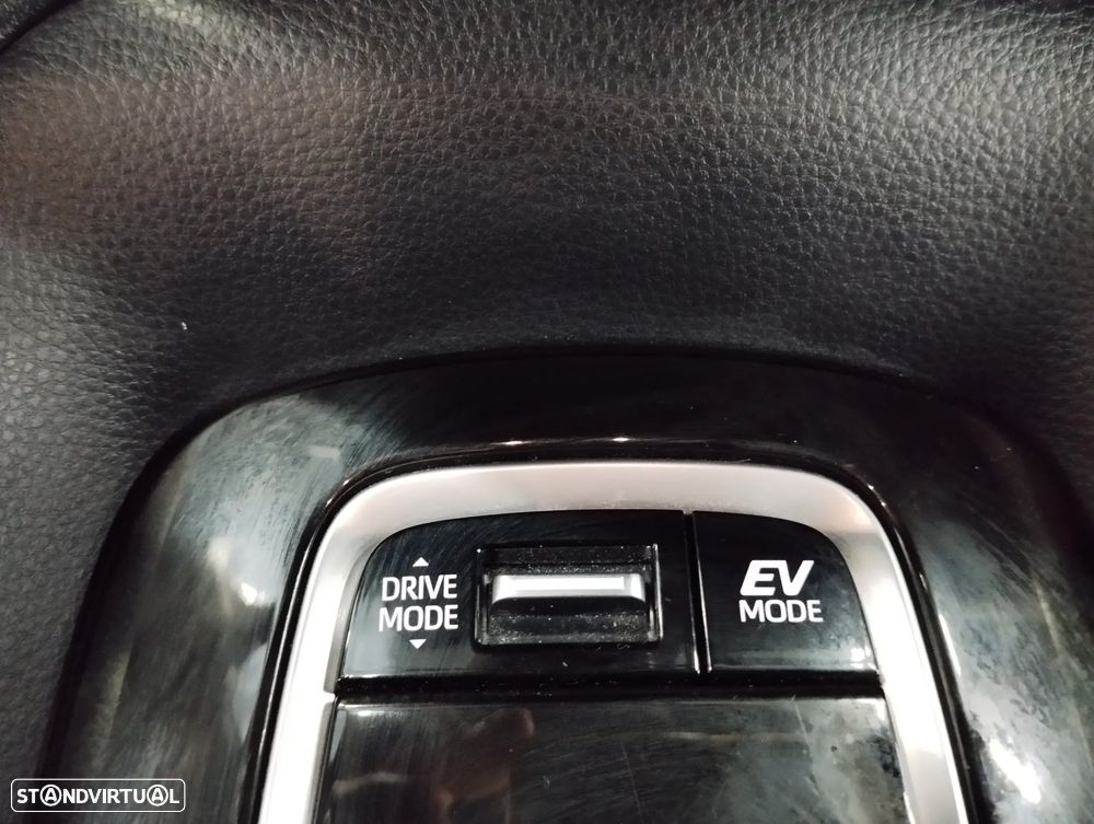 Toyota Corolla 1.8 Hybrid Comfort - 29