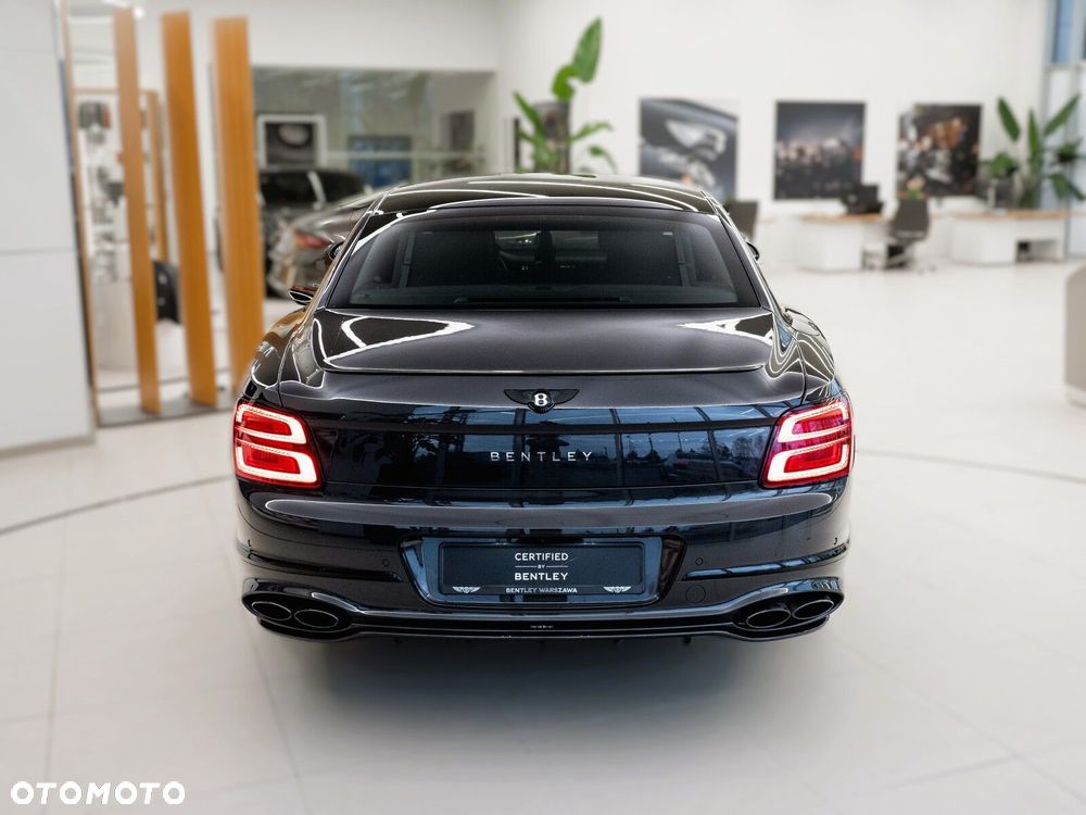 Bentley Flying Spur - 8