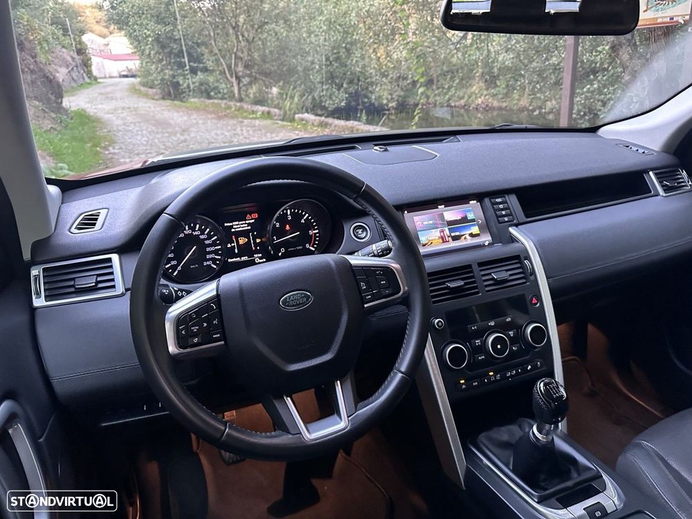 Land Rover Discovery Sport 2.0 TD4 HSE - 11