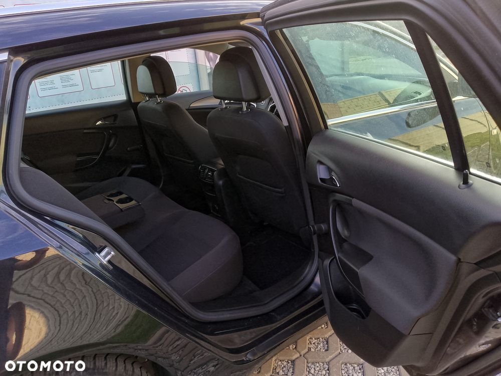 Opel Insignia 2.0 CDTI Sports Tourer - 17