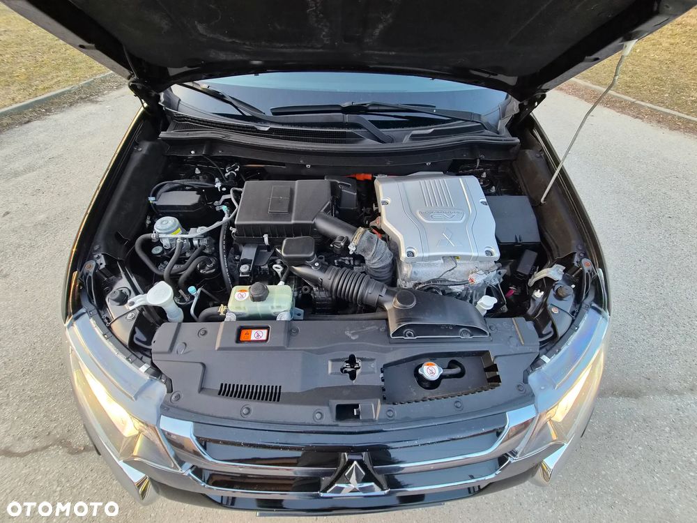 Mitsubishi Outlander - 36