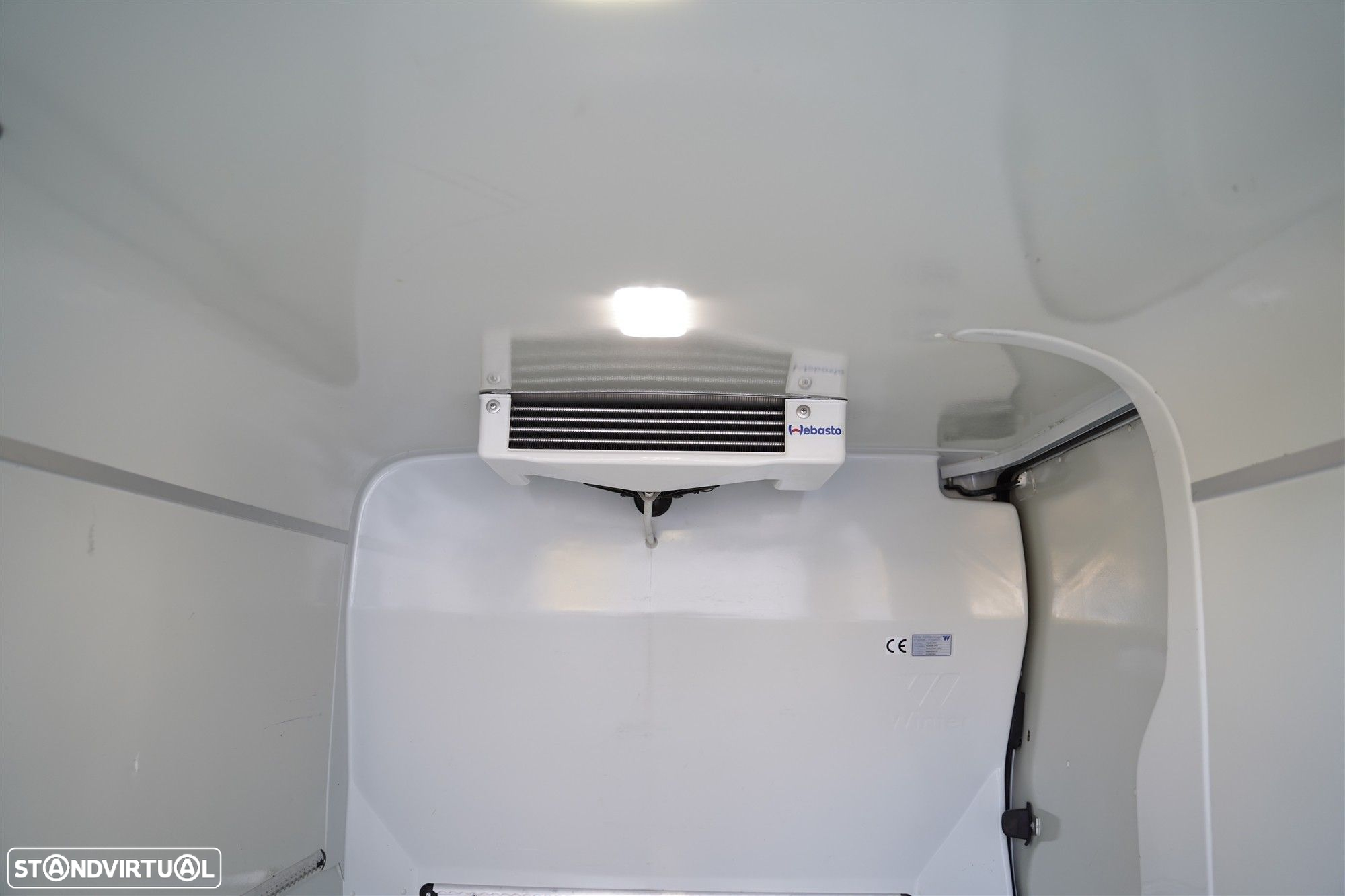 Renault Trafic 1.6 dCi L2H1 1.2T COM ISOLAMENTO TÉRMICO E FRIO - 5