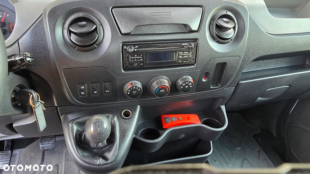 Renault Master - 18