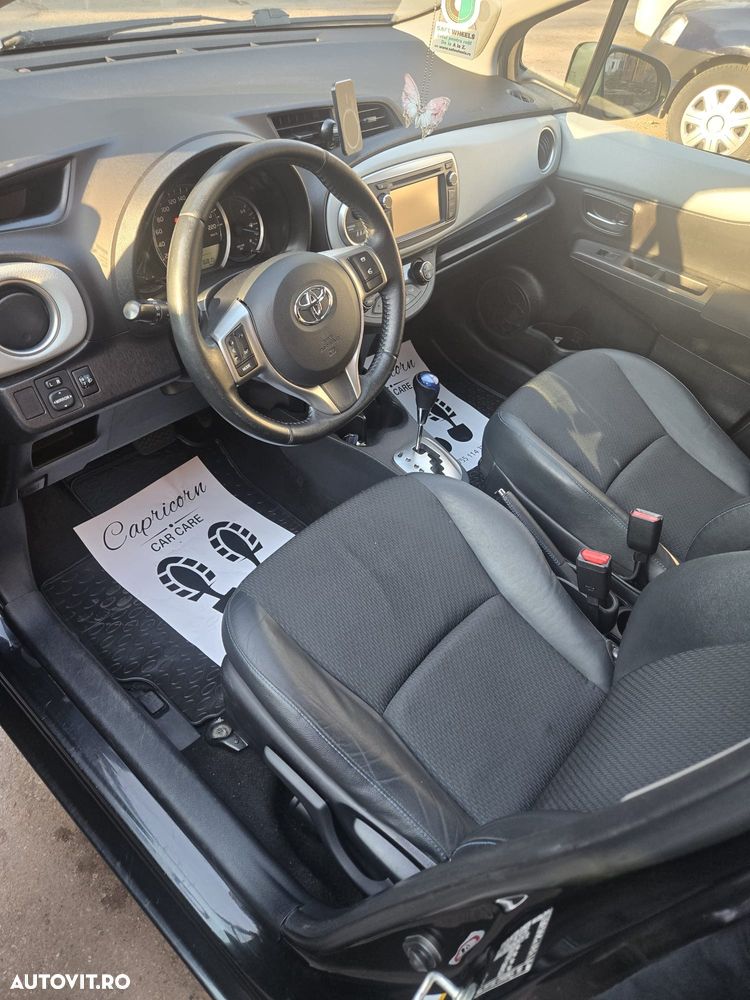 Toyota Yaris - 5