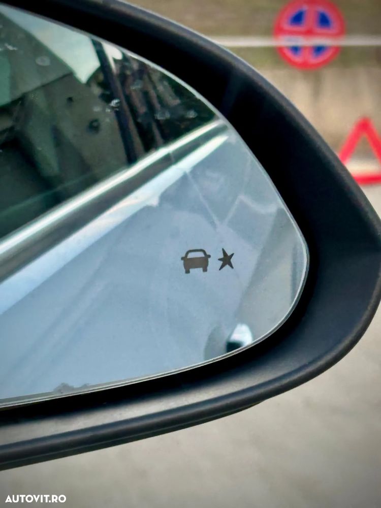 Opel Insignia - 8