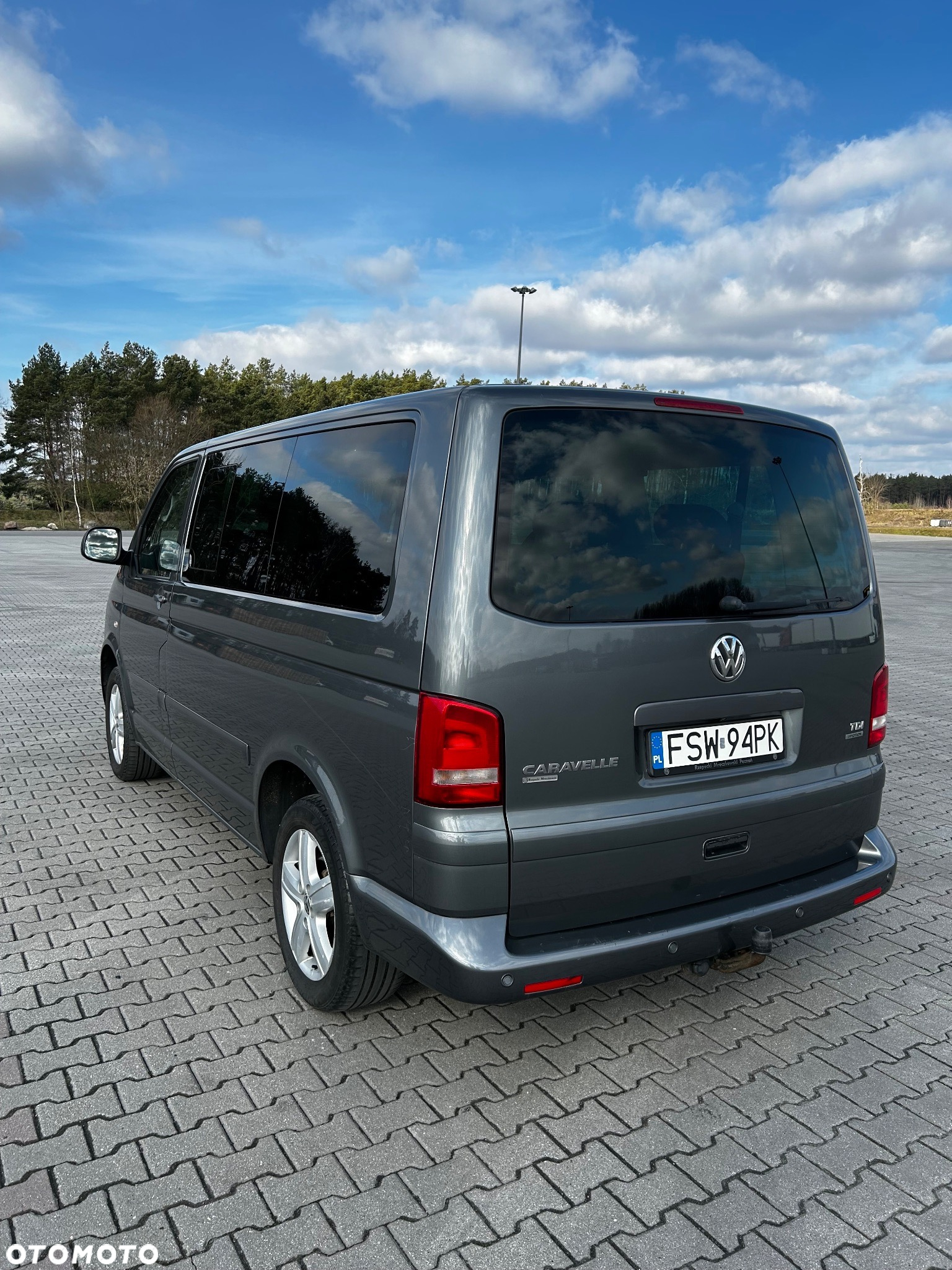 Volkswagen Caravelle - 4