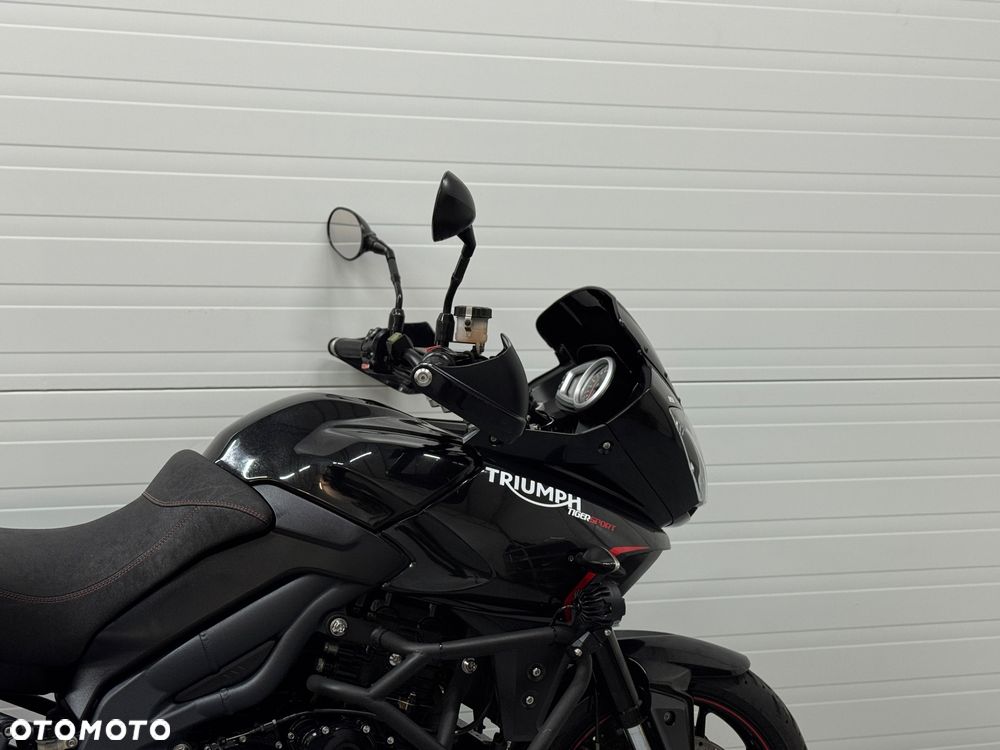 Triumph Tiger - 4